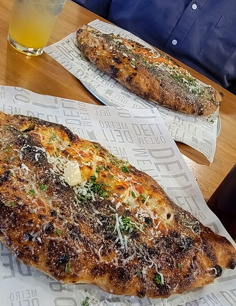 La Pizzeria Metro-10